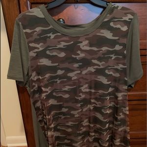 Women’s Camo T-Shirt